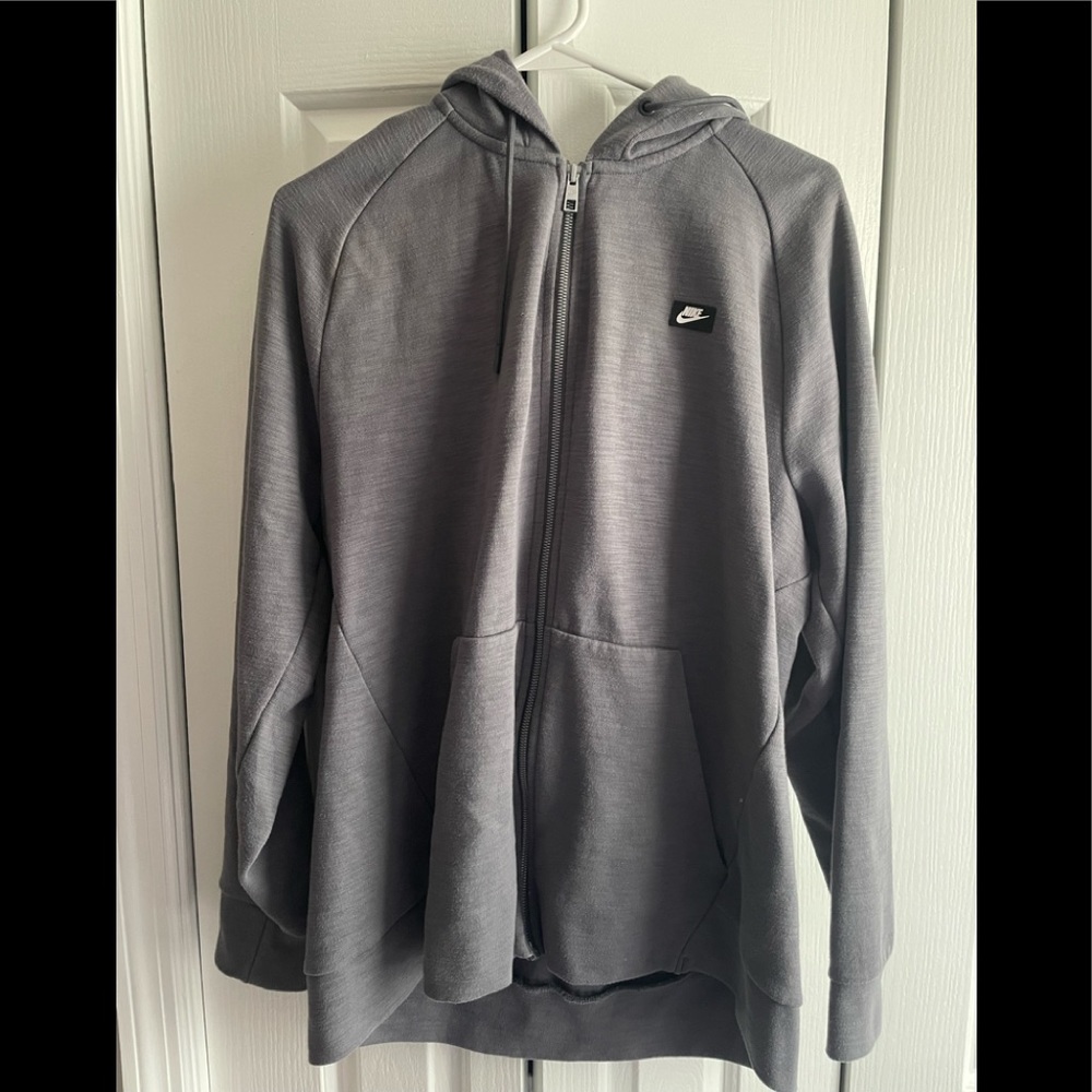 Nike zip up jacket size L